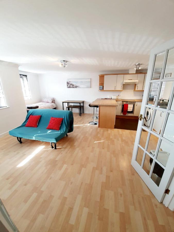 Chelmsford Town Centre Apartments With Car Parking Ngoại thất bức ảnh